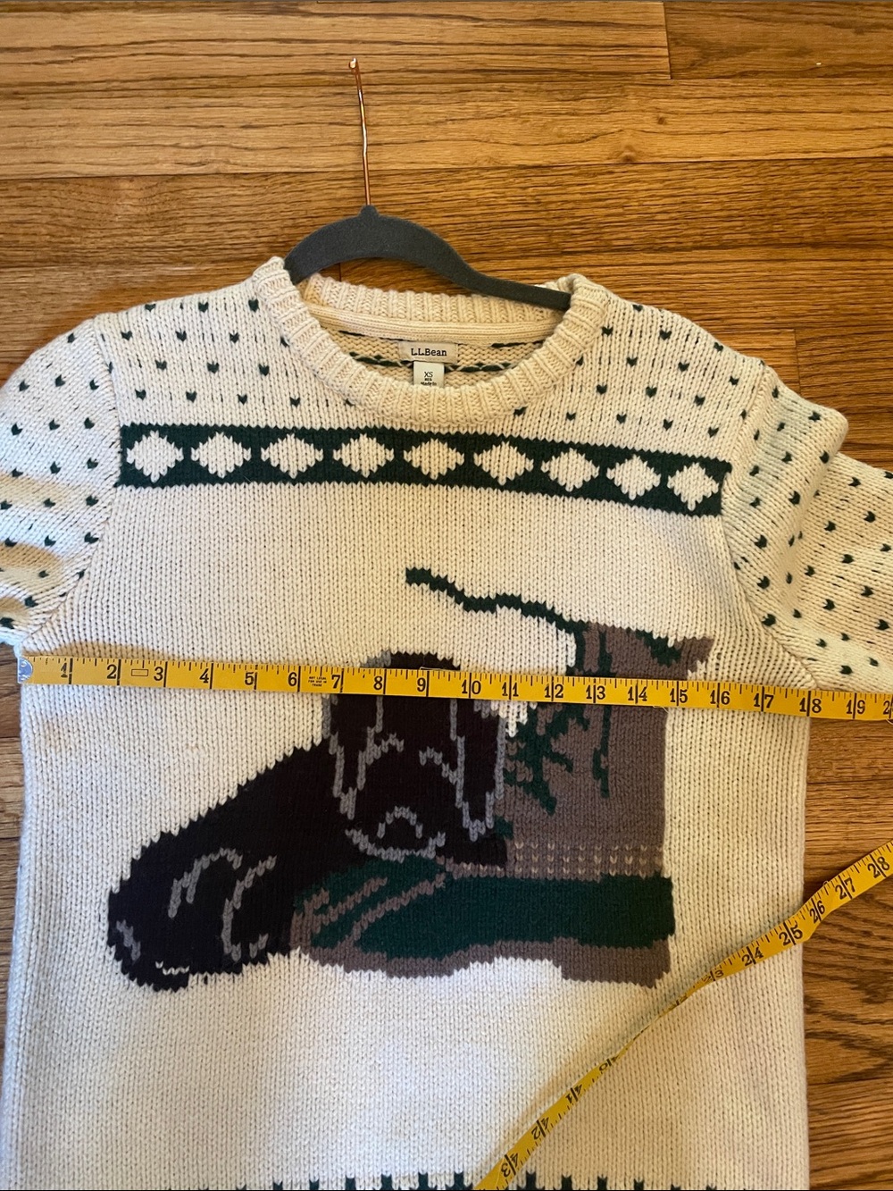 L.L. Bean Cream Crew Neck Sweater with Green Bean Boot and Brown Dog Motif - Picture 9 of 10